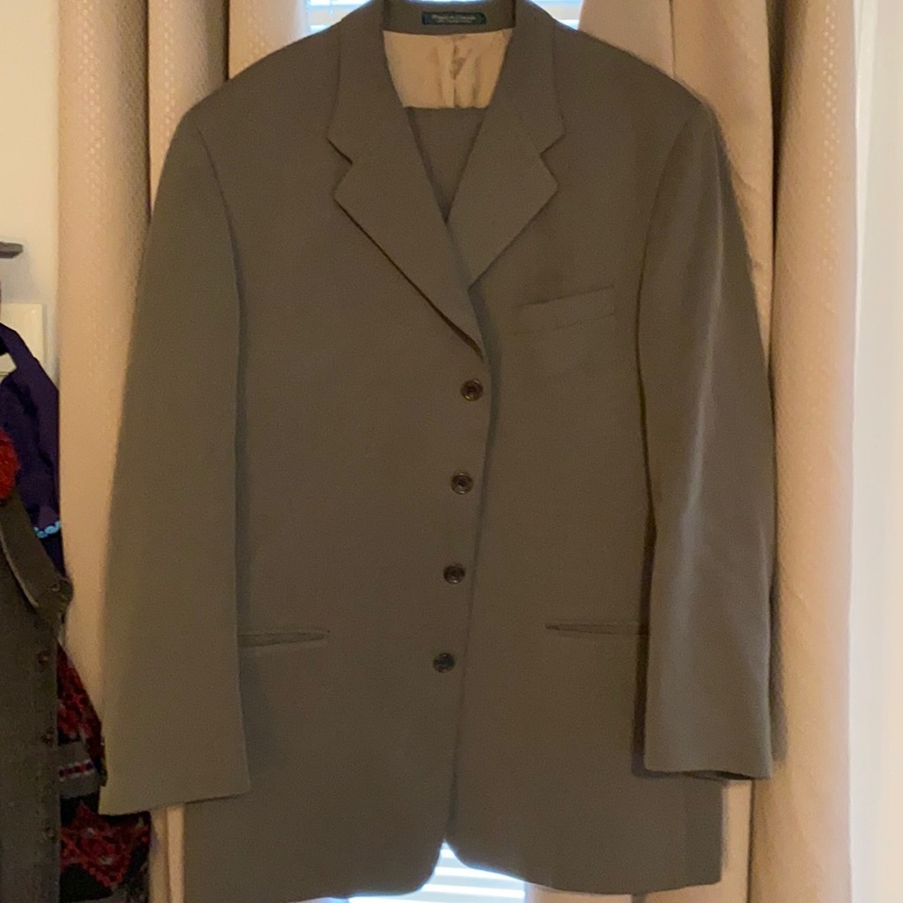 Men’s Suit, Modesto Uomo, Never Been Worn. Jacket and Pants Included.